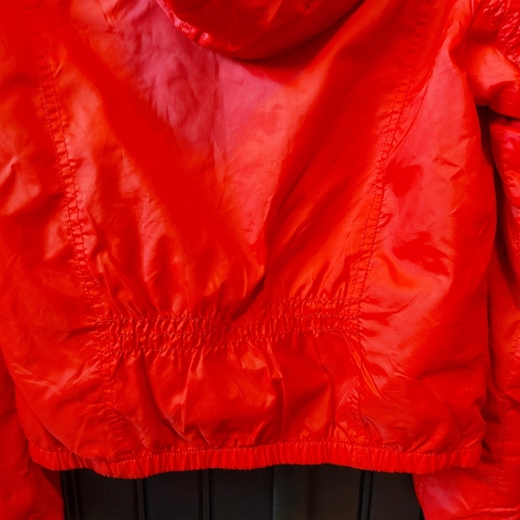 🌿 NWOT Hollister Rain Jacket - Picture 6 of 7